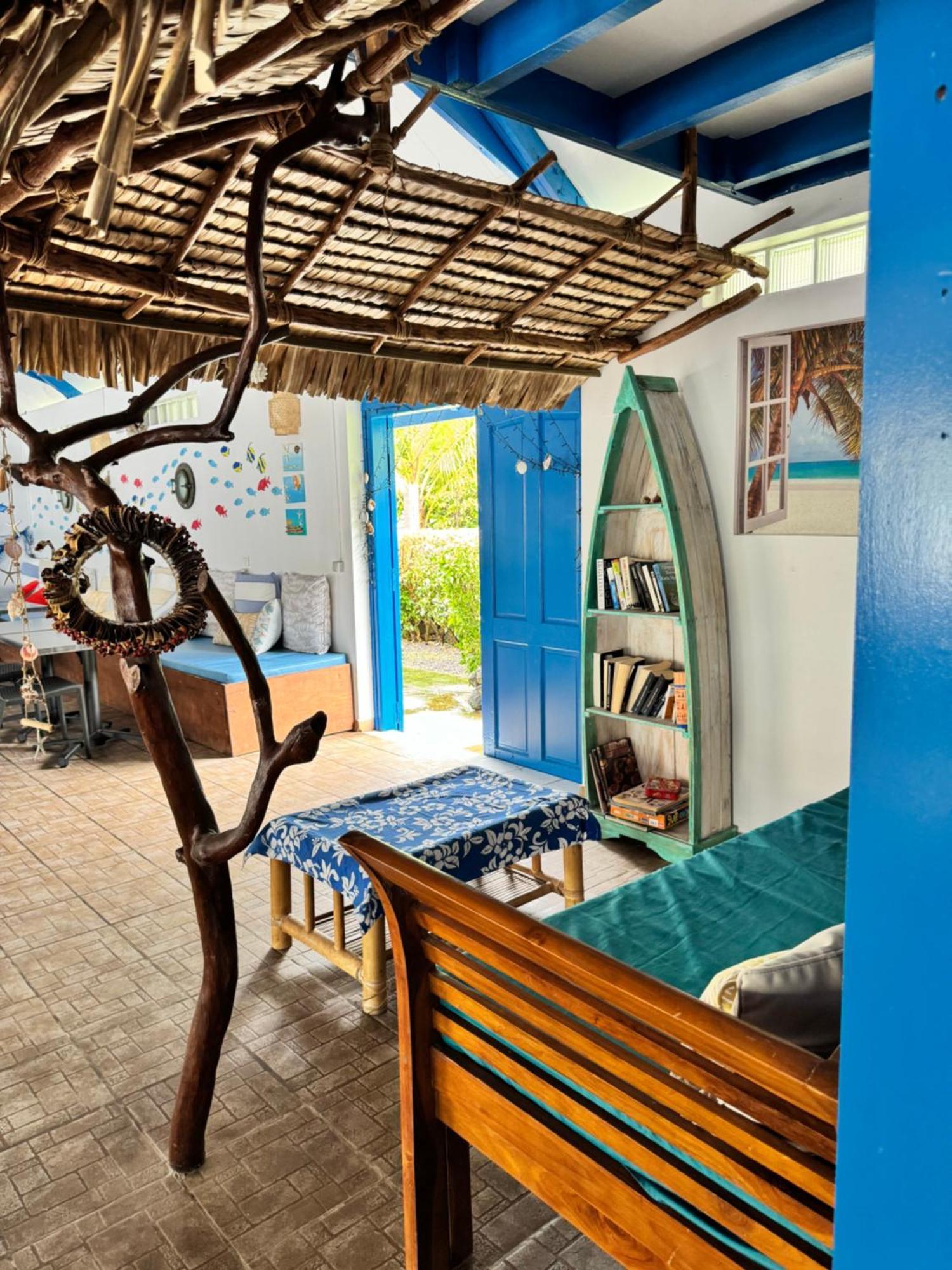 Pension Hibiscus Taha'A Vaitoare  Buitenkant foto